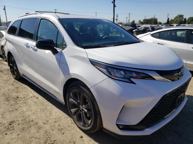 2021 TOYOTA SIENNA XSE VIN: 5TDXRKEC8MS013830