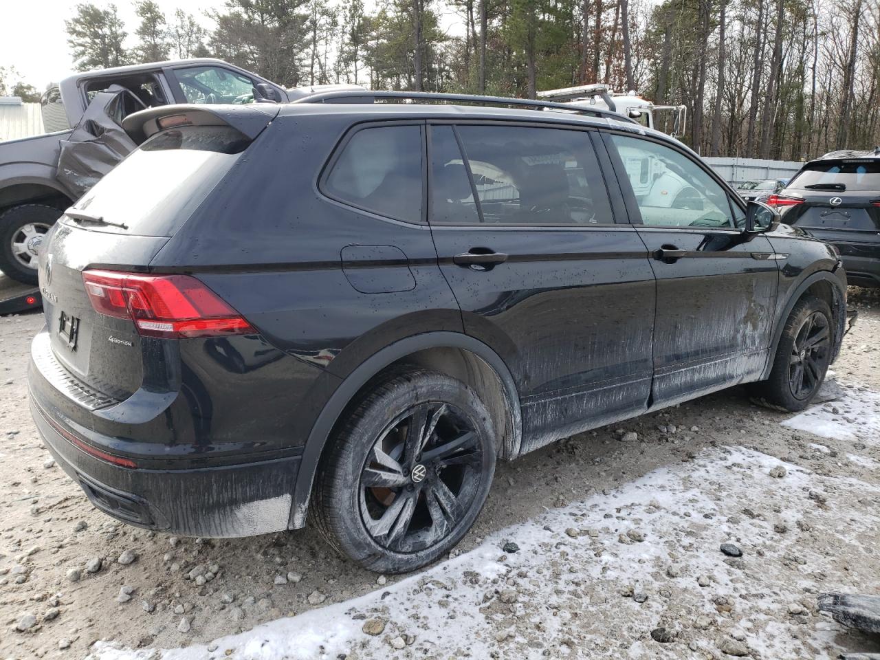 2023 VOLKSWAGEN TIGUAN SE R-LINE BLACK VIN:3VV8B7AX4PM141454