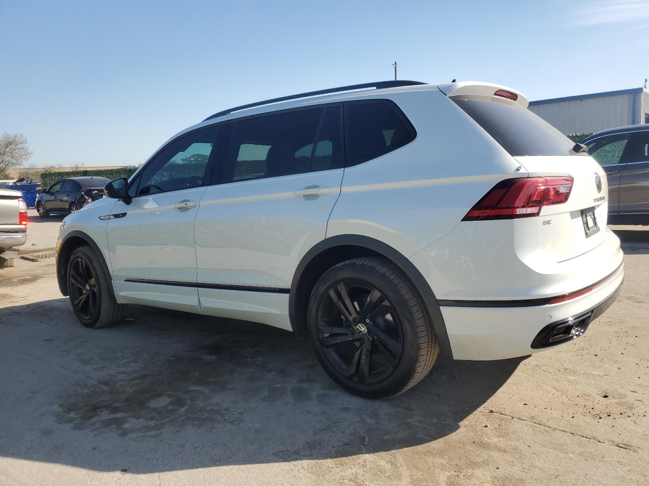 2023 VOLKSWAGEN TIGUAN SE R-LINE BLACK VIN:3VVCB7AX3PM024541