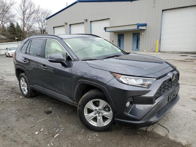 2021 TOYOTA RAV4 XLE VIN: JTMP1RFV4MD075446