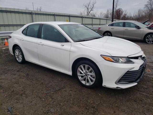 2021 TOYOTA CAMRY LE VIN: 4T1C11AKXMU467484