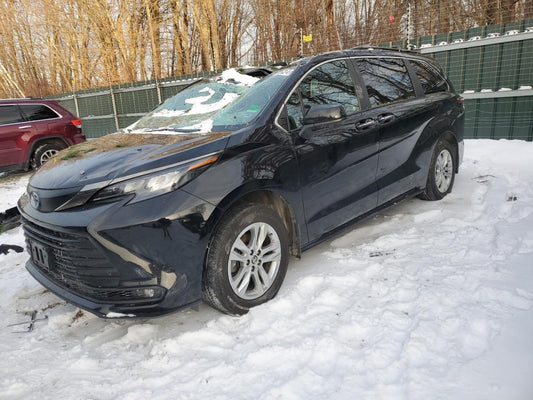 2022 TOYOTA SIENNA XLE VIN:5TDASKFC3NS049872