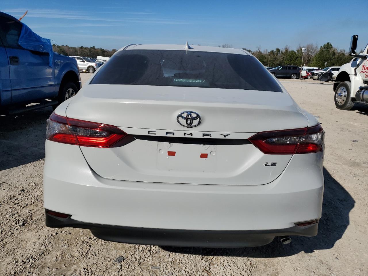 2022 TOYOTA CAMRY LE VIN:4T1C11AK9NU034675
