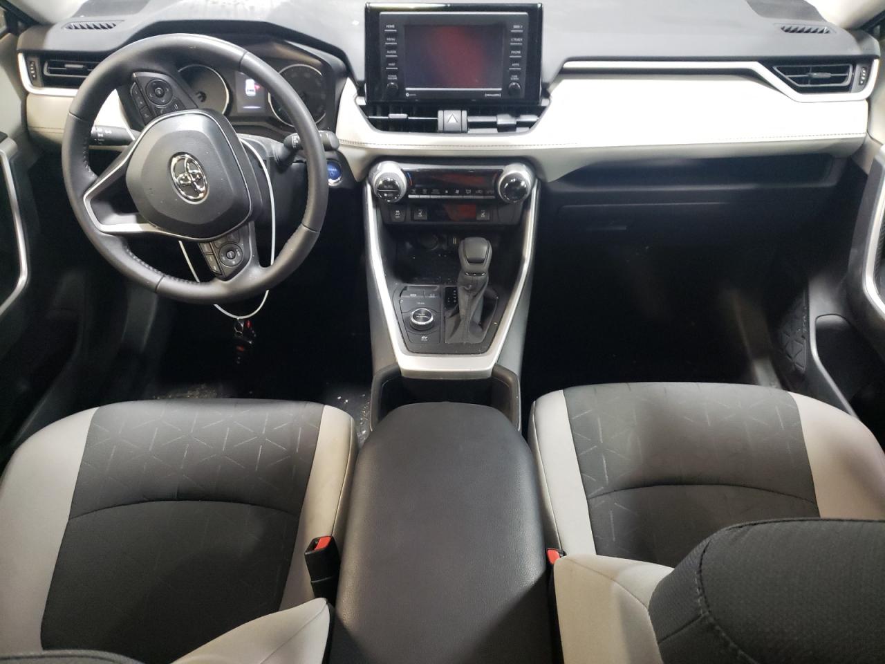 2022 TOYOTA RAV4 XLE VIN:4T3RWRFV3NU066011