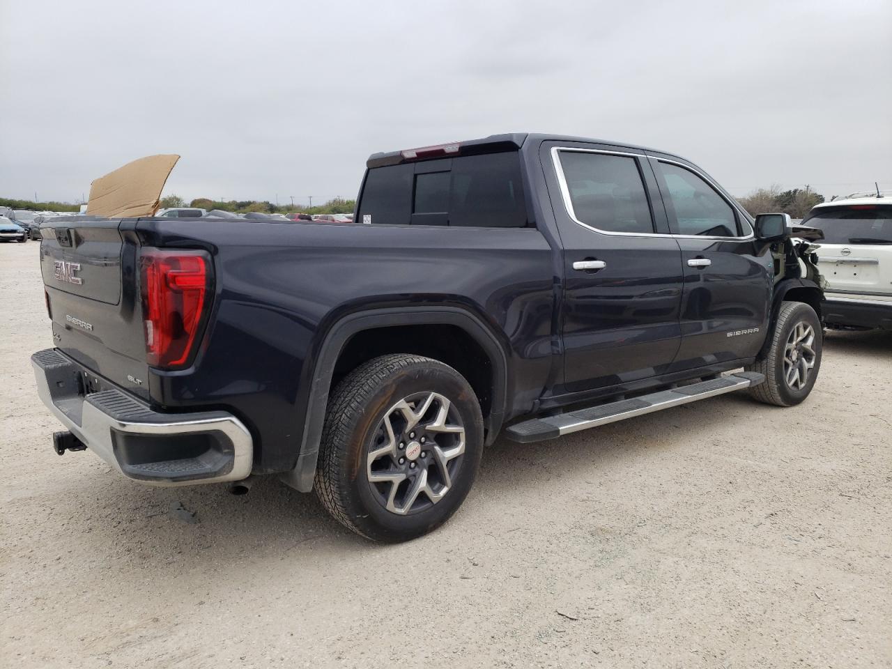 2023 GMC SIERRA C1500 SLT VIN:3GTPHDED0PG130411