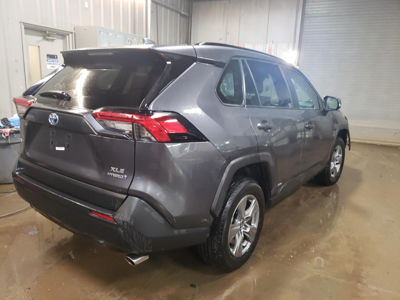 2022 TOYOTA RAV4 XLE VIN:4T3RWRFV3NU066011