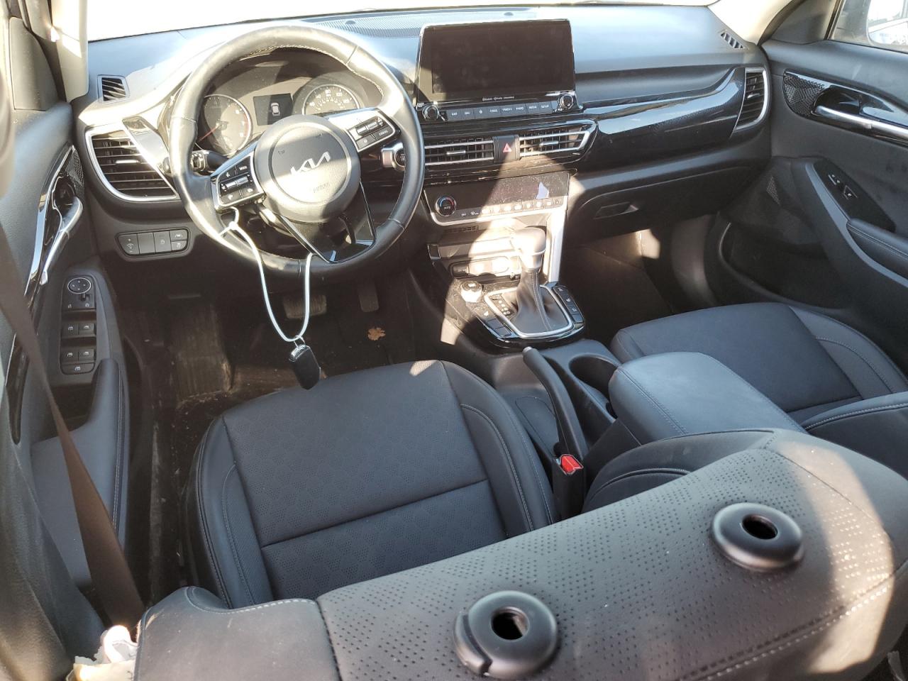 2022 KIA SELTOS EX VIN:KNDERCAA1N7318471
