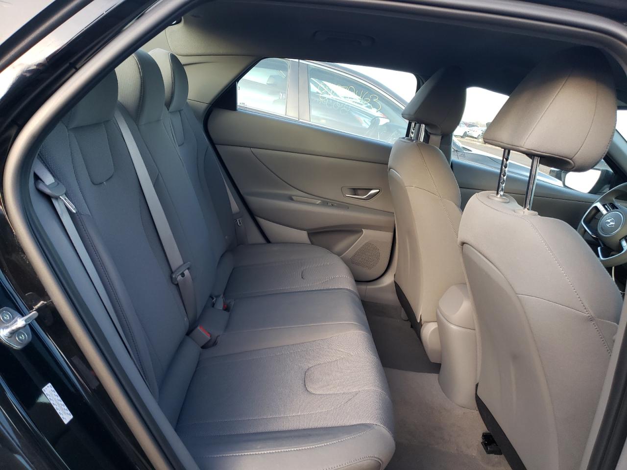 2022 HYUNDAI ELANTRA SE VIN:KMHLL4AG4NU335197