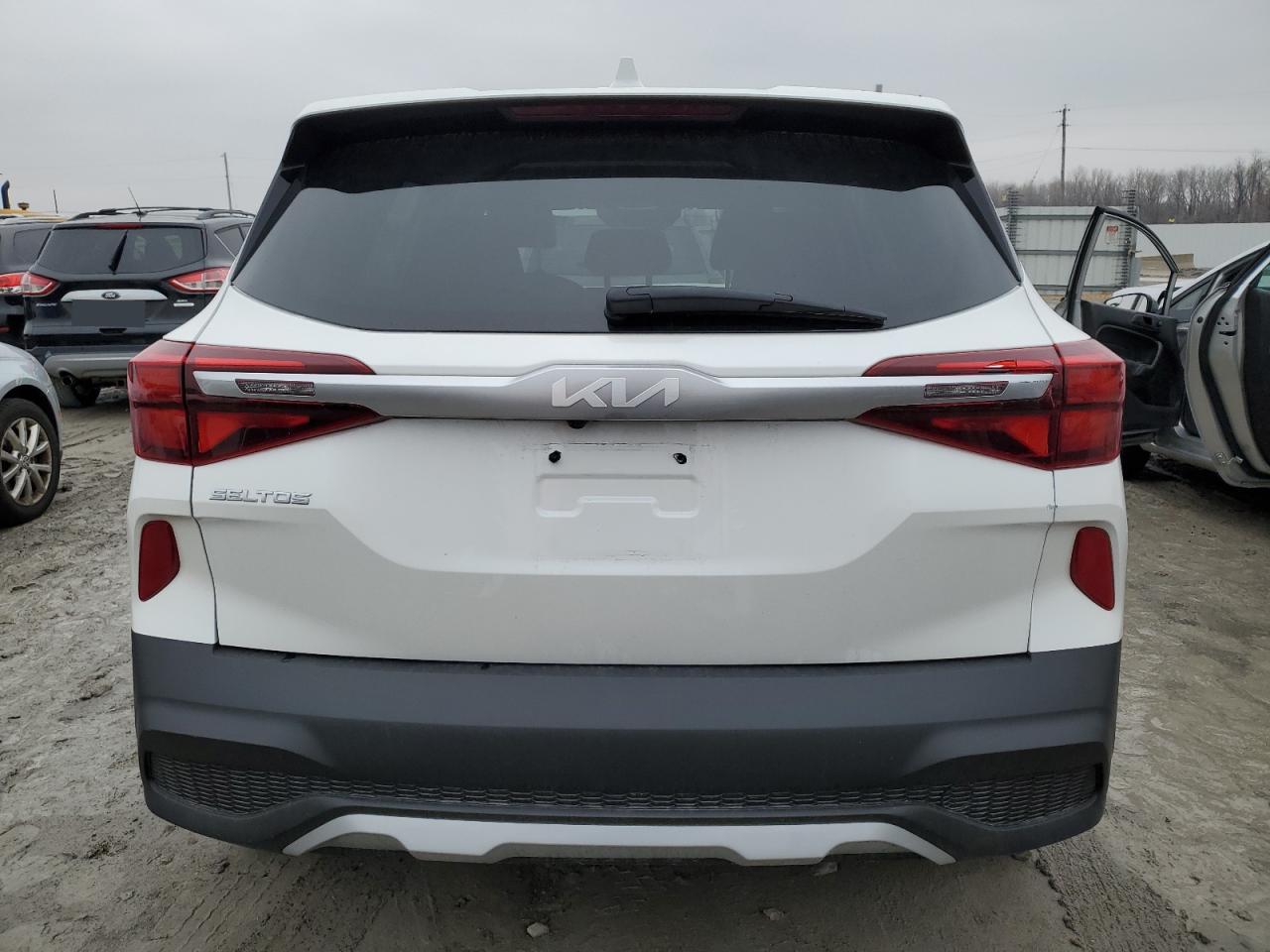 2023 KIA SELTOS LX VIN:KNDEPCAA6P7430756