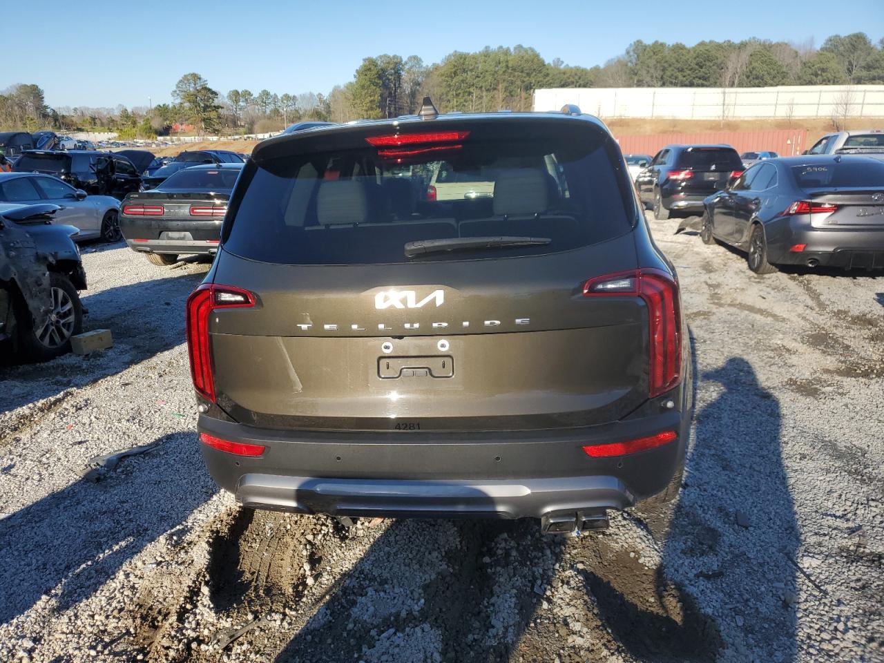 2022 KIA TELLURIDE S VIN:5XYP64HC4NG228071