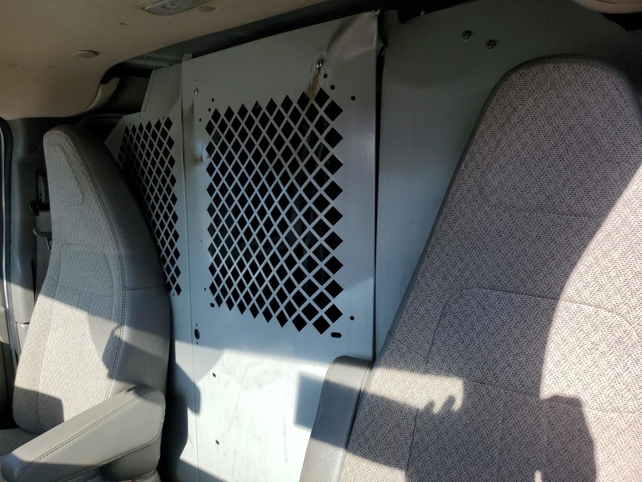 2022 CHEVROLET EXPRESS G2500  VIN:1GCWGAFP7N1175587