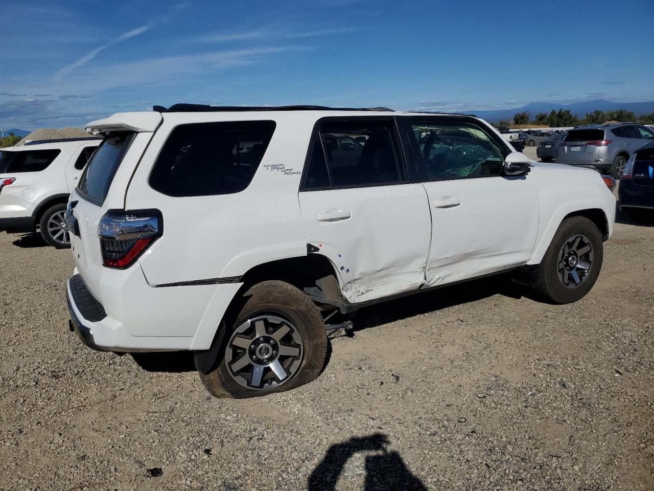 2022 TOYOTA 4RUNNER SR5 PREMIUM VIN:JTERU5JR6N6081530