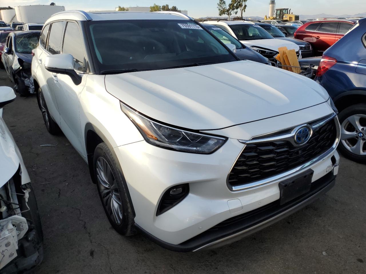 2022 TOYOTA HIGHLANDER HYBRID PLATINUM VIN:5TDEBRCH1NS075333