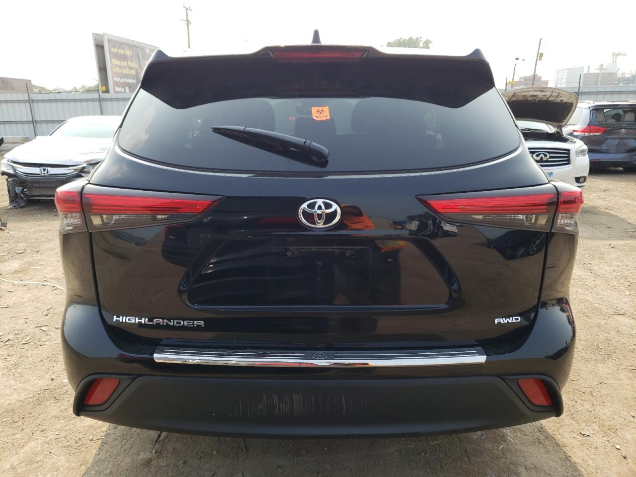 2022 TOYOTA HIGHLANDER XLE VIN:5TDHZRBH7NS567018