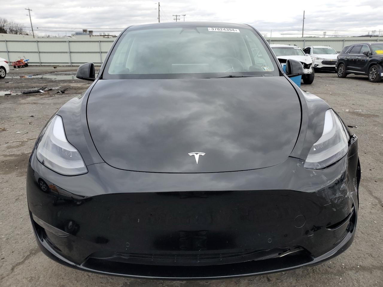 2022 TESLA MODEL Y  VIN:7SAYGDEF2NF307877