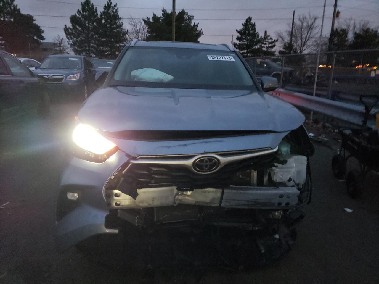 2022 TOYOTA HIGHLANDER XLE VIN:5TDGZRBHXNS199395