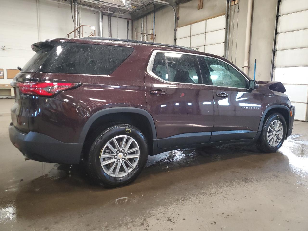 2022 CHEVROLET TRAVERSE LT VIN:1GNEVGKWXNJ155536