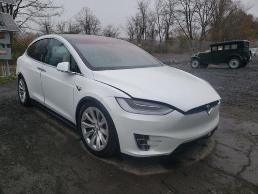 2021 TESLA MODEL X VIN: 5YJXCDE28MF311657