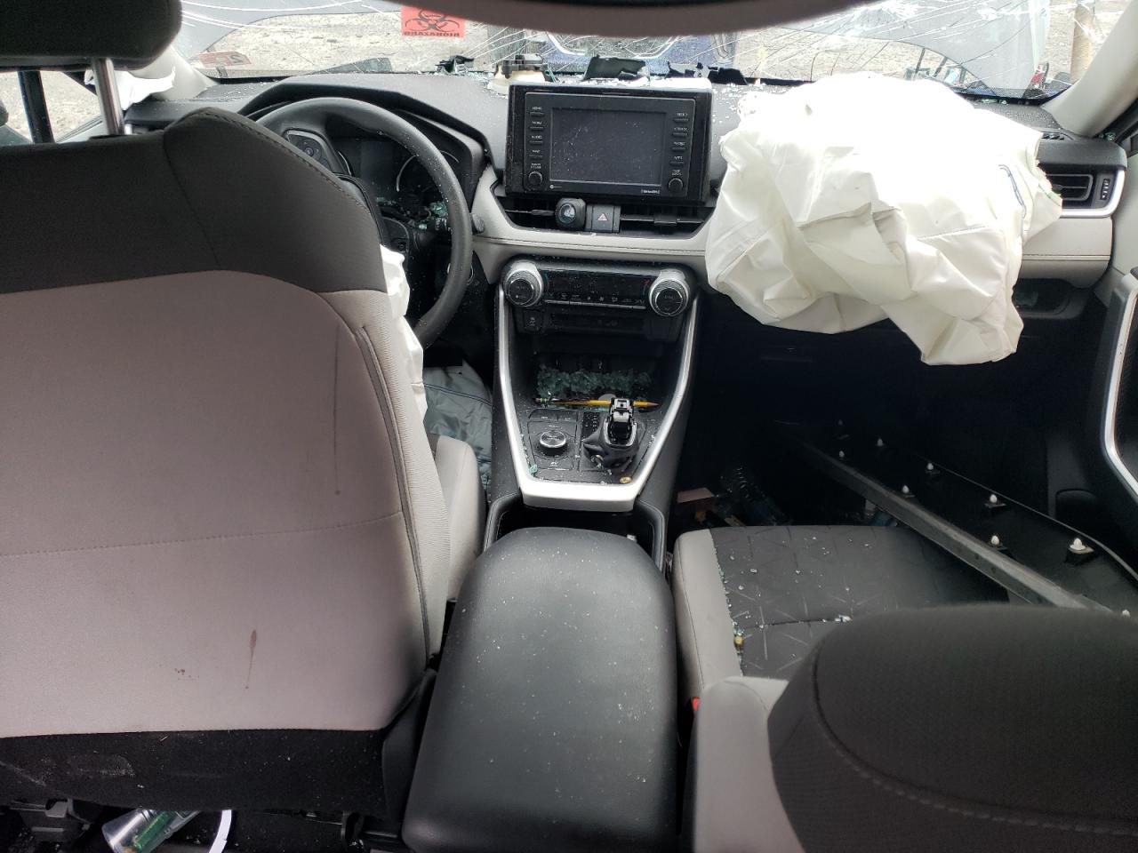 2022 TOYOTA RAV4 XLE VIN:2T3RWRFVXNW135065