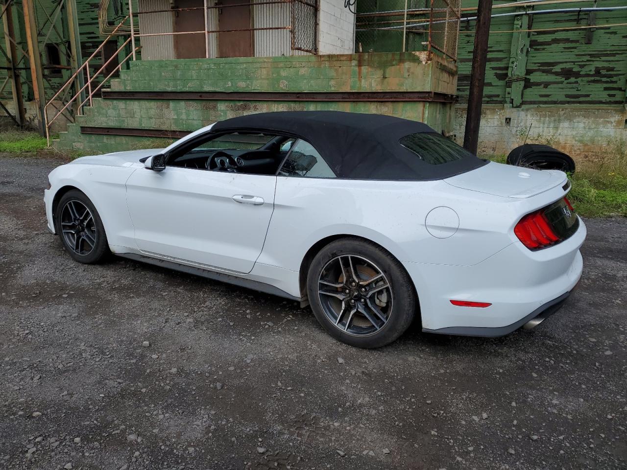 2022 FORD MUSTANG  VIN:1FATP8UH0N5107184