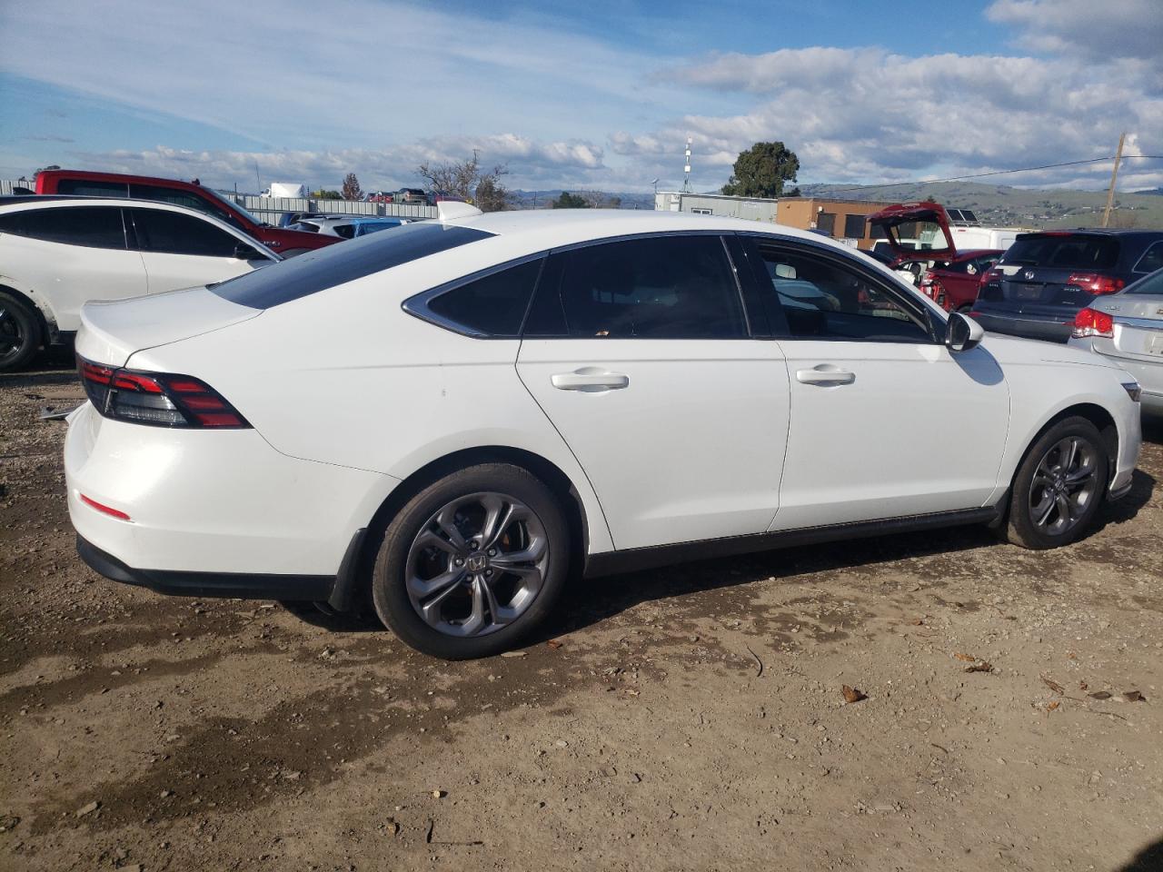 2023 HONDA ACCORD EX VIN:1HGCY1F3XPA042792