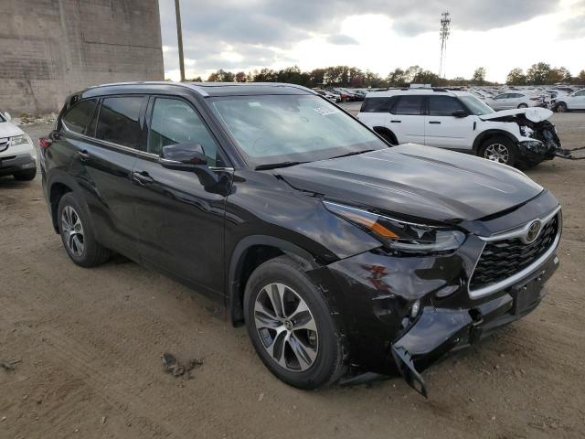 2021 TOYOTA HIGHLANDER XLE VIN: 5TDHZRBH7MS115021