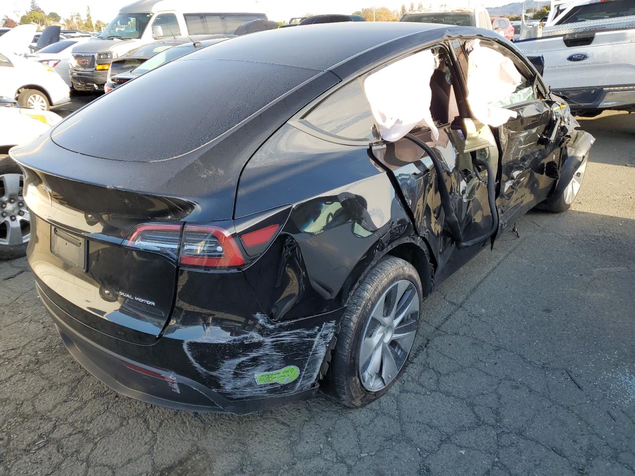 2023 TESLA MODEL Y  VIN:7SAYGAEE4PF634581