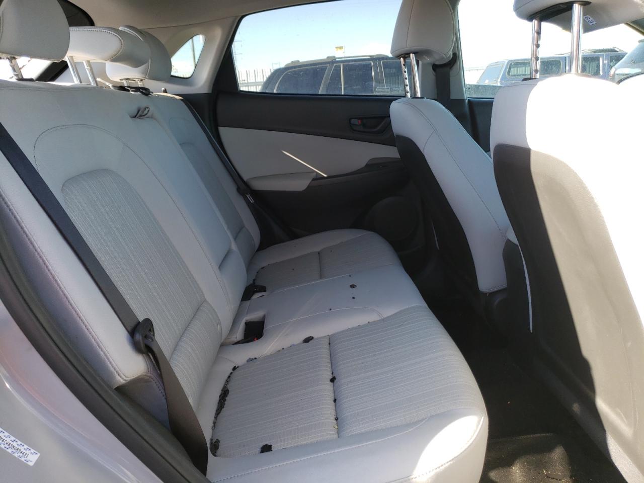 2022 HYUNDAI KONA SEL VIN:KM8K6CAB3NU834431