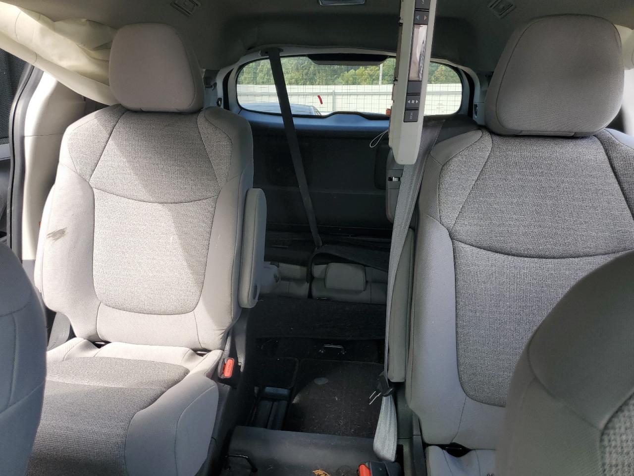 2022 TOYOTA SIENNA LE VIN:5TDKRKEC0NS100181