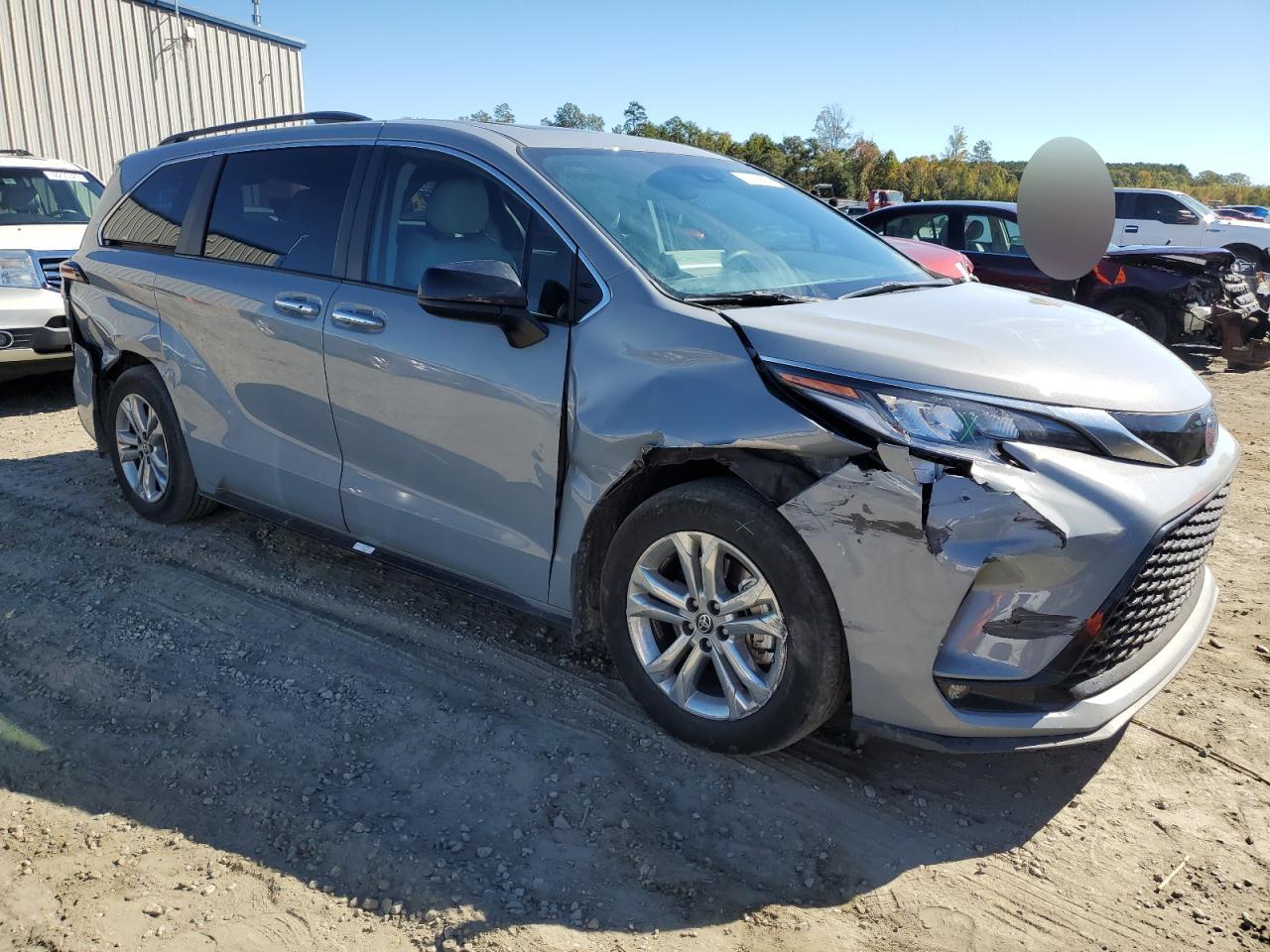 2023 TOYOTA SIENNA XSE VIN:5TDXSKFC7PS075811