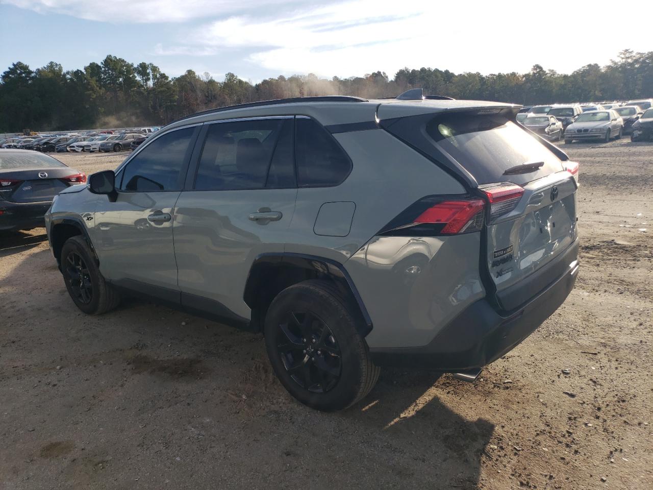 2022 TOYOTA RAV4 XLE VIN:2T3W1RFV3NW200436