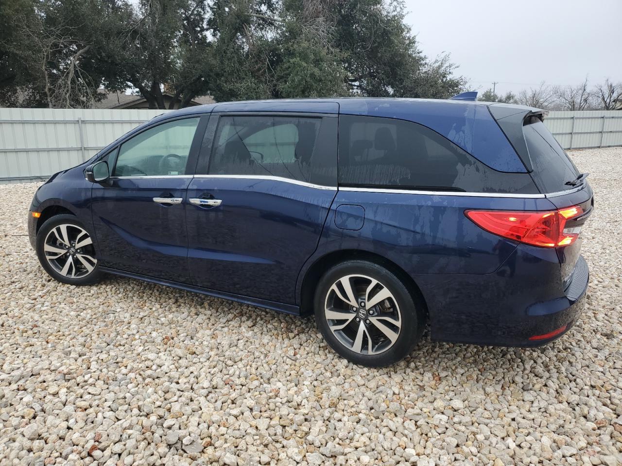 2022 HONDA ODYSSEY TOURING VIN:5FNRL6H82NB005401