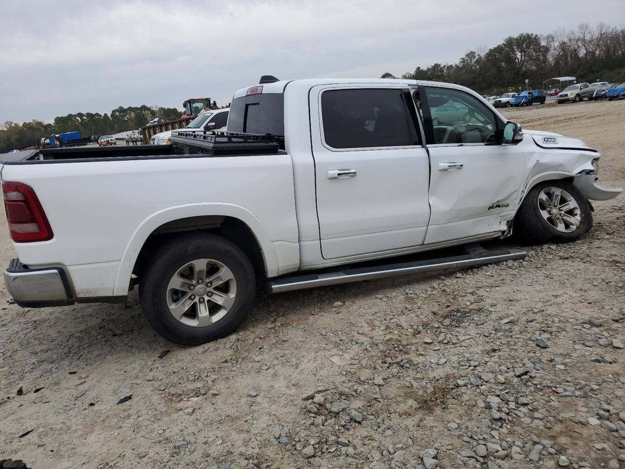 2022 RAM 1500 LARAMIE VIN:1C6SRFJT5NN199008