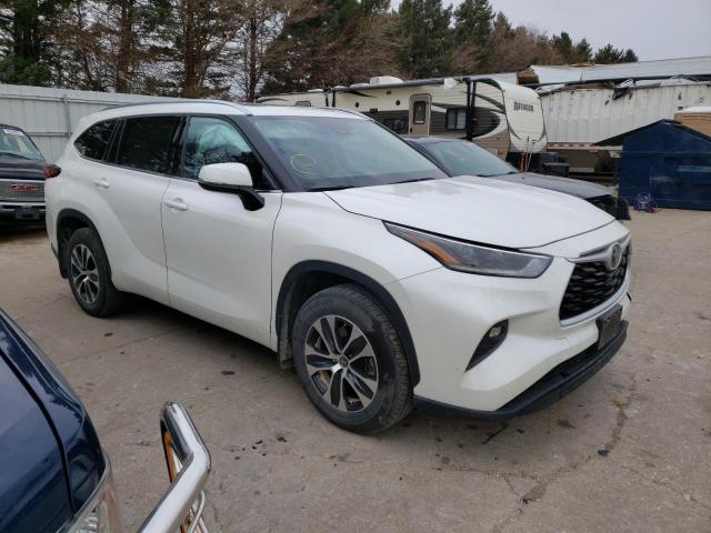 2021 TOYOTA HIGHLANDER XLE VIN: 5TDHZRBH3MS115257