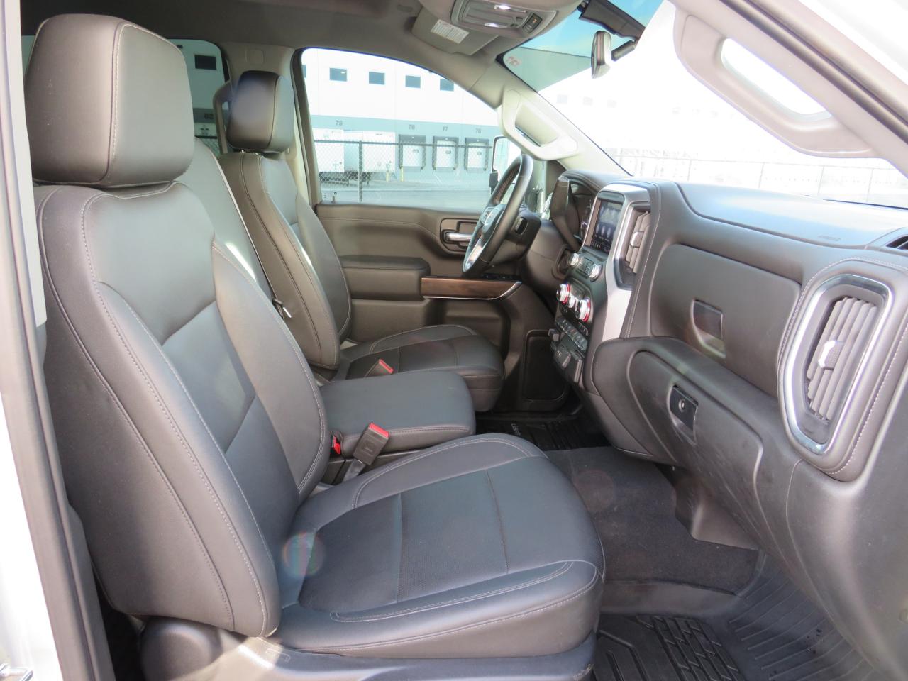 2023 GMC SIERRA K3500 SLT VIN:1GT49UEY3PF177694