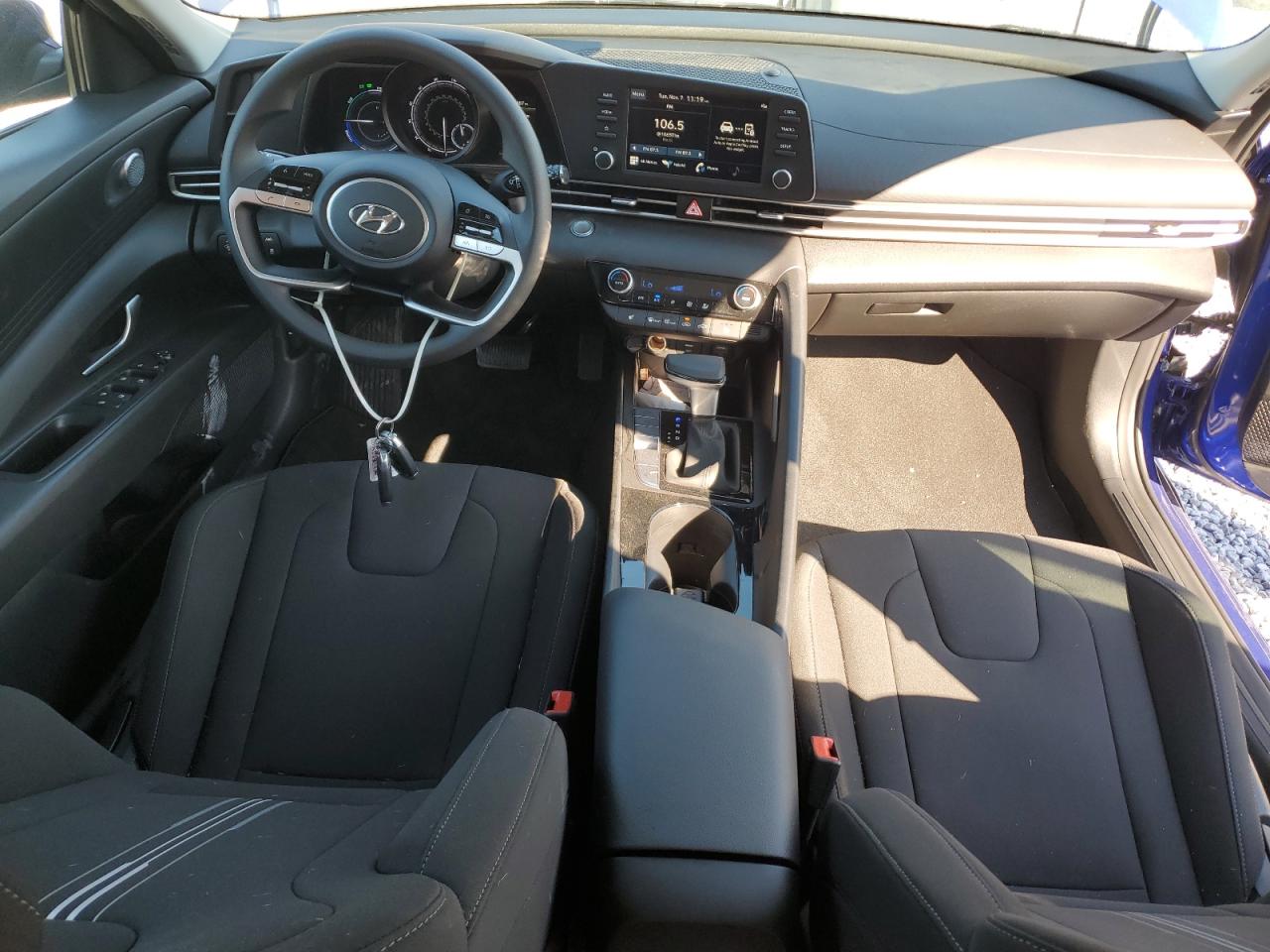 2023 HYUNDAI ELANTRA BLUE VIN:KMHLM4AJXPU082110
