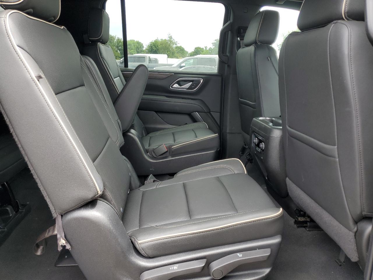 2022 CHEVROLET SUBURBAN C1500 PREMIER VIN:1GNSCFKD6NR158050