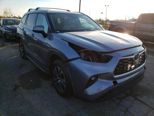 2021 TOYOTA HIGHLANDER XLE VIN: 5TDHZRBH4MS084214