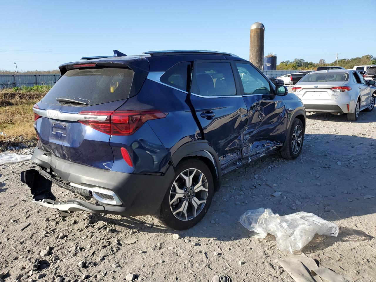 2022 KIA SELTOS EX VIN:KNDERCAA1N7318471