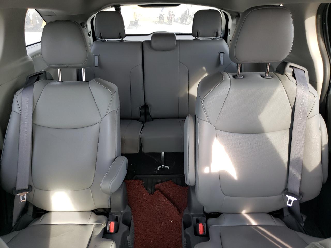 2022 TOYOTA SIENNA XLE VIN:5TDYSKFC9NS043122