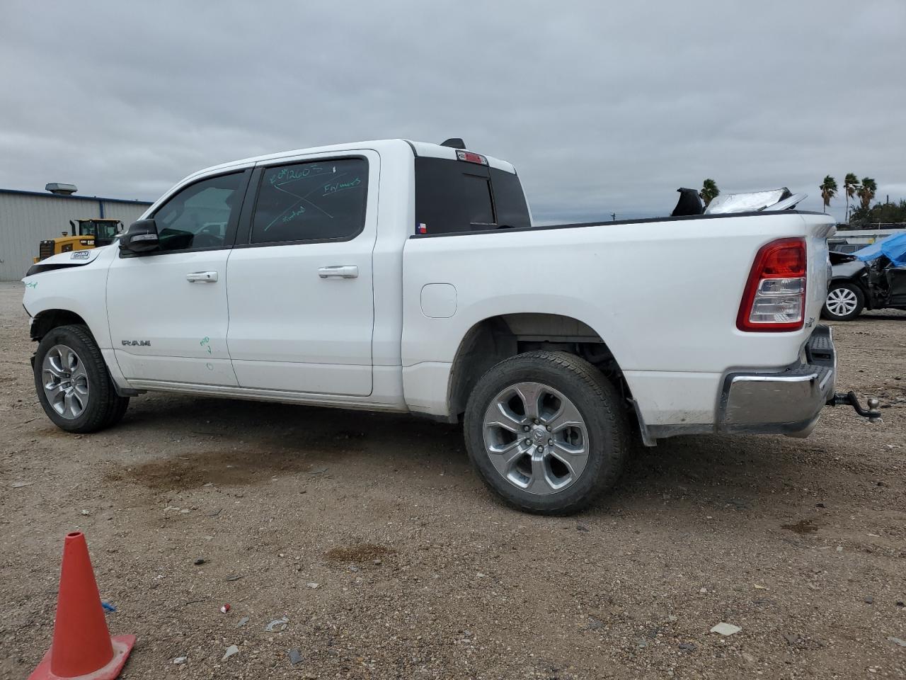 2022 RAM 1500 BIG HORN/LONE STAR VIN:1C6RREFT2NN261014