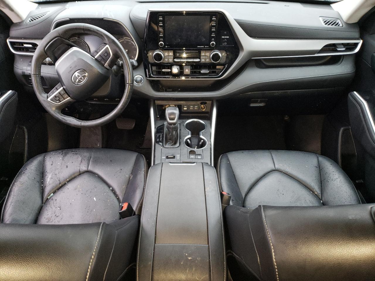 2022 TOYOTA HIGHLANDER XLE VIN:5TDGZRAH0NS118583