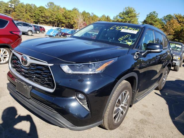 2021 TOYOTA HIGHLANDER XLE VIN: 5TDGZRBH8MS065113