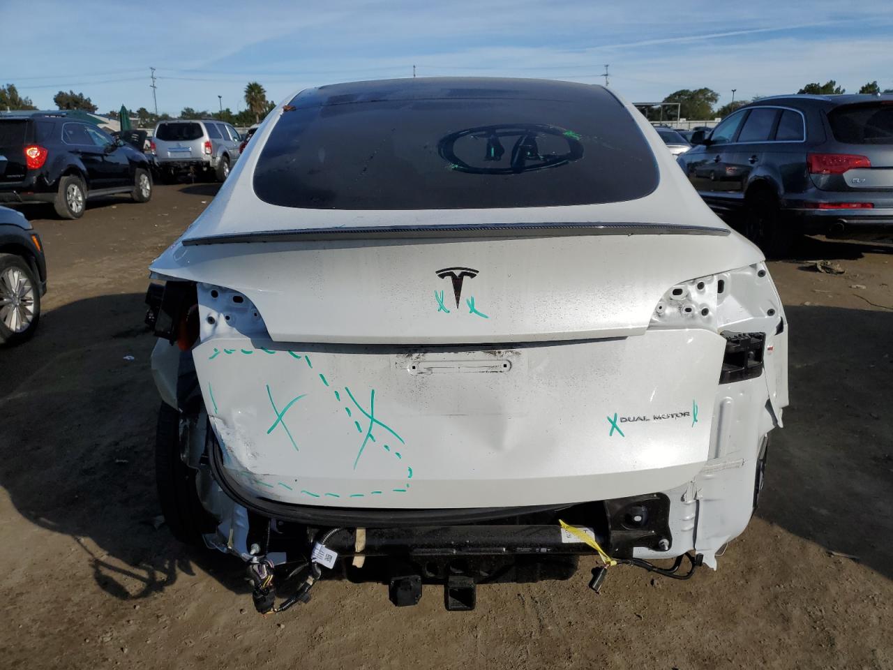 2022 TESLA MODEL Y  VIN:7SAYGAEE2NF428835