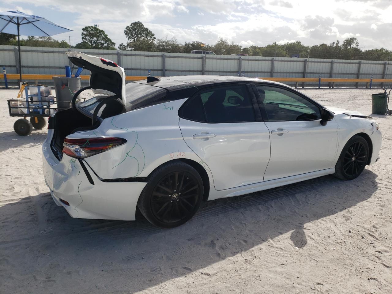 2022 TOYOTA CAMRY XSE VIN:4T1K61AK9NU019302