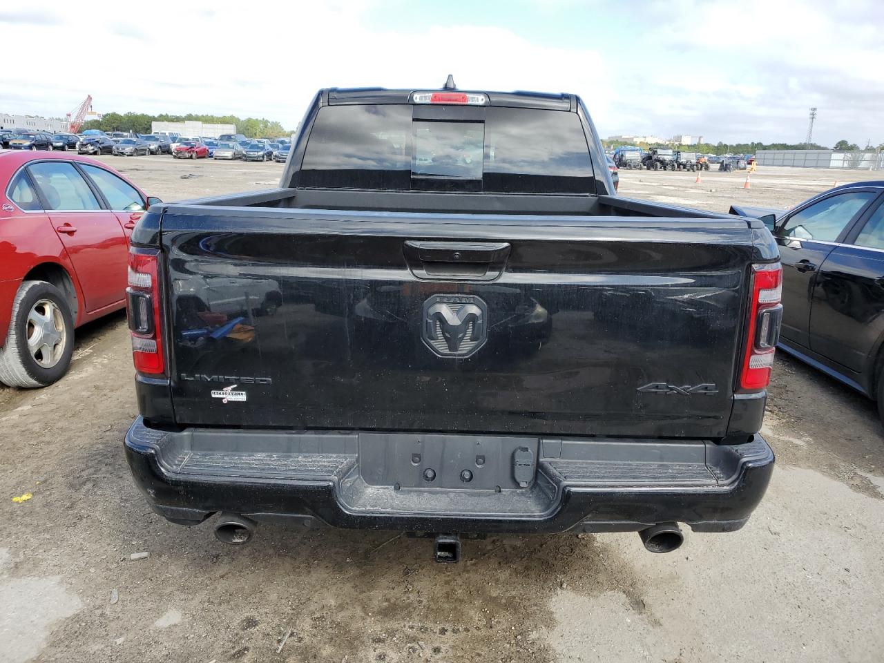 2022 RAM 1500 LIMITED VIN:1C6SRFHT8NN362904