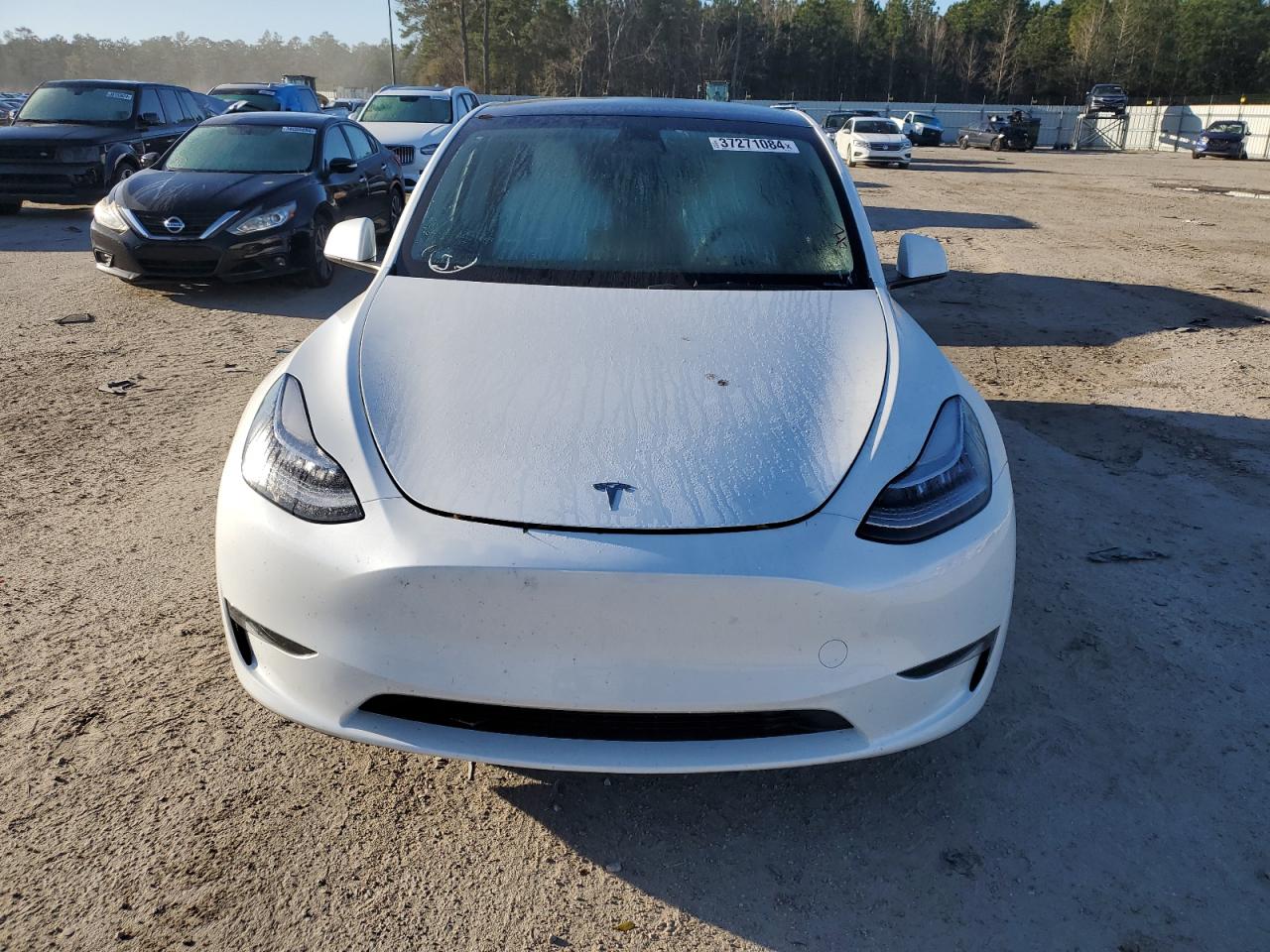 2023 TESLA MODEL Y  VIN:7SAYGDEE9PA093669