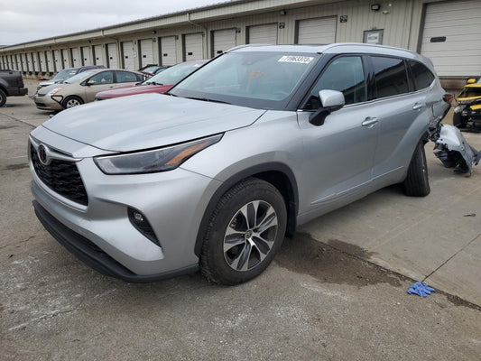 2022 TOYOTA HIGHLANDER XLE VIN:5TDGZRBH1NS578544