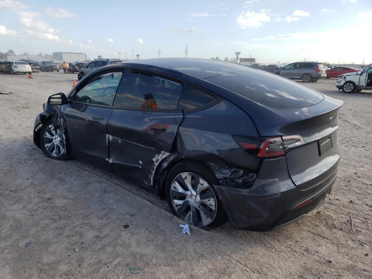 2023 TESLA MODEL Y  VIN:7SAYGDEEXPA167004