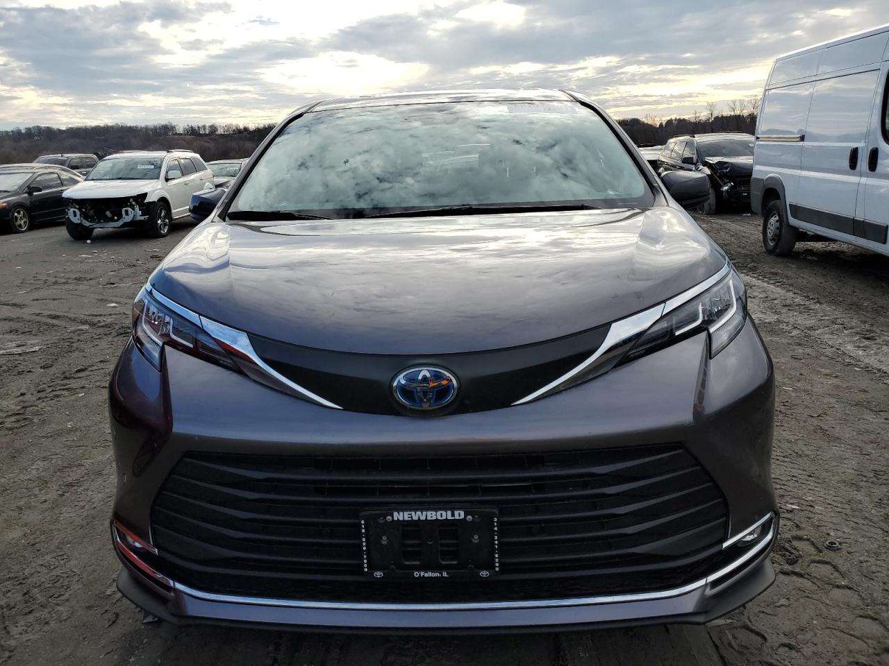 2022 TOYOTA SIENNA XLE VIN:5TDJSKFC2NS046154